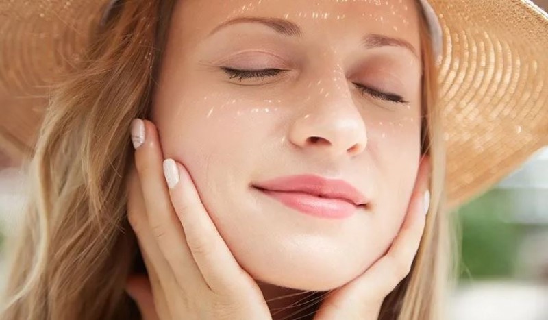 Take care of your skin like this in summer, and achieve a natural glow without makeup