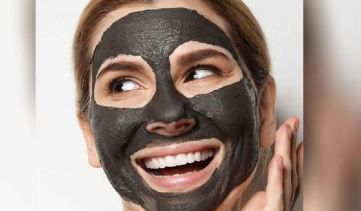 Activated charcoal face mask to remove all the dirt from your face, make it like this