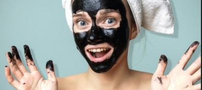 Activated charcoal face mask to remove all the dirt from your face, make it like this