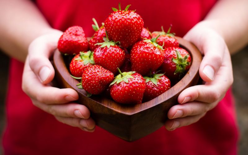 स्ट्रॉबेरी दूर कर सकती है झाइयों की समस्या