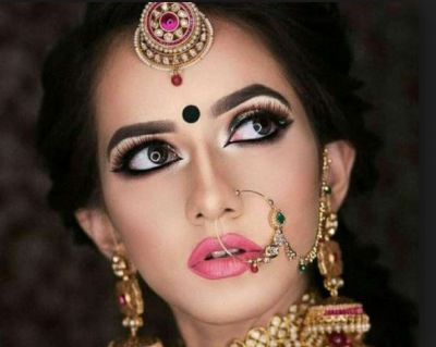 Make eyes look more beautiful on the festival of Teej