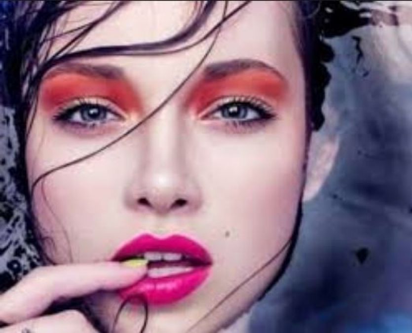 Don't get out of the rain, make your makeup, adopt waterproof tips
