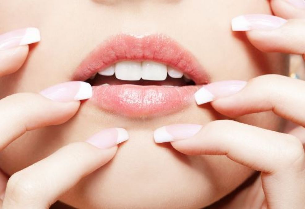 5 Easy Home Tips For Soft, Smooth, Pink Lips