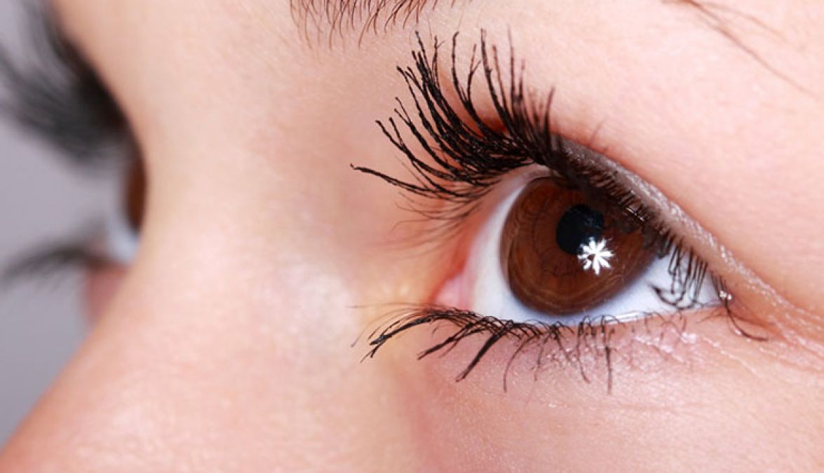 Castor Oil is very beneficial for the eyes, Know Its Benefits!
