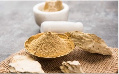 Multani mitti is very beneficial for the face