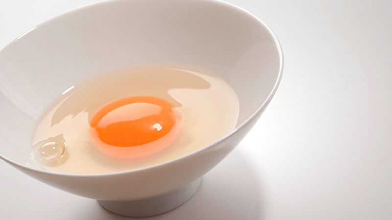 अंडे के इस्तेमाल से दूर हो सकती है स्ट्रेच मार्क्स की समस्या