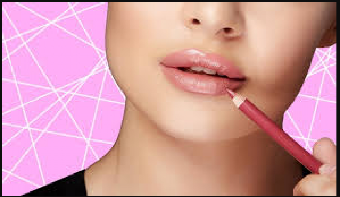 Keep these tips in mind while applying makeup to make lips more attractive