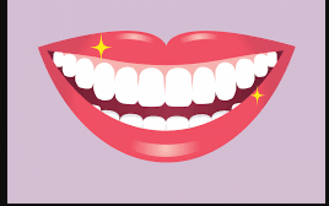 अगर आपकी भी लिपस्टिक लगाते समय दांतो में लग जाती है तो ये टिप्स आएँगे आपके काम