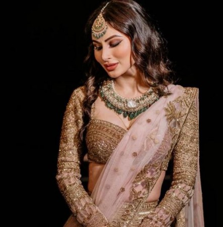 Everyone is crazy about Mouni Roy's beauty
