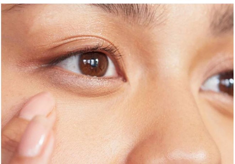 Concealers are applying to hide dark circles so find out how to use it properly?