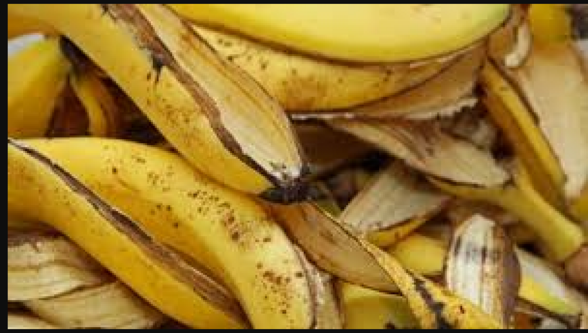 Know the amazing beauty benefits of Banana peels