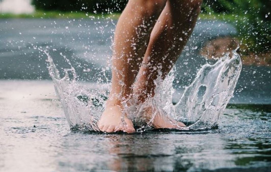 Tips for foot care in monsoon to avoid those pesky fungal infections
