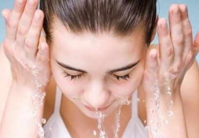 How Often Should You Wash Your Face During the Rainy Season? Experts Weigh In