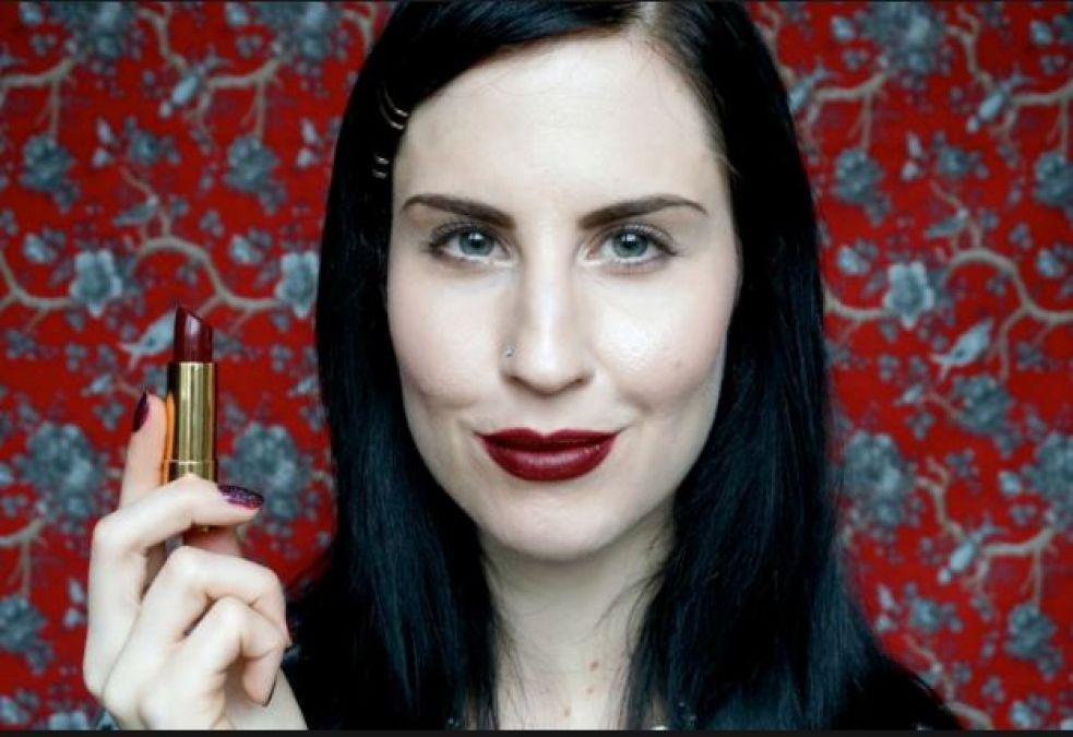 Lipstick Color: What Your Lipstick Says About You
