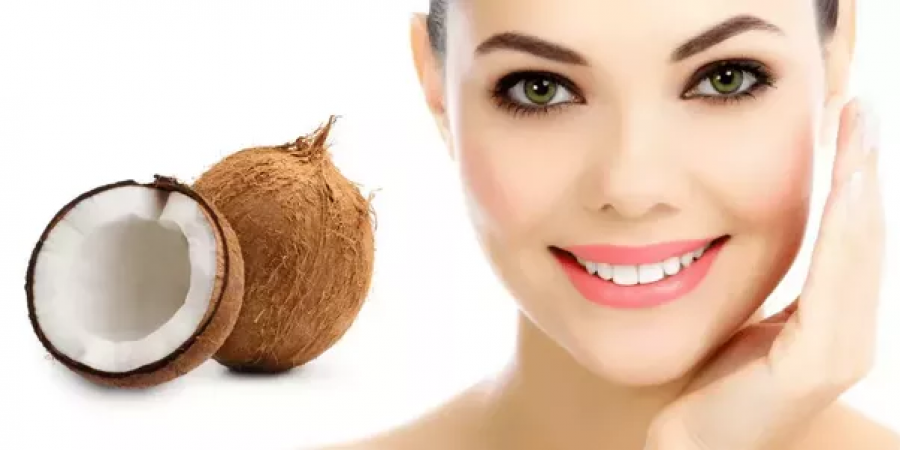 त्वचा को खूबसूरत बनाने के लिए इन तरीकों से करें नारियल के तेल का इस्तेमाल