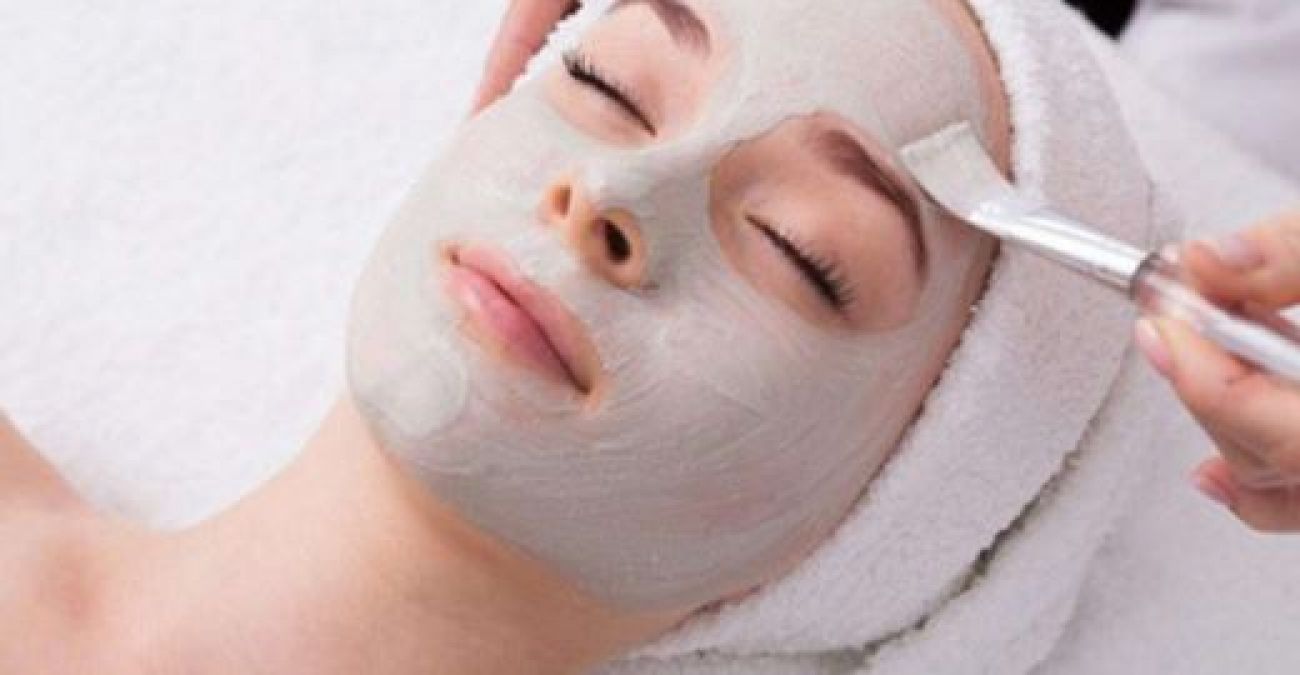 Leave the parlor and do facials with these 4 steps at home