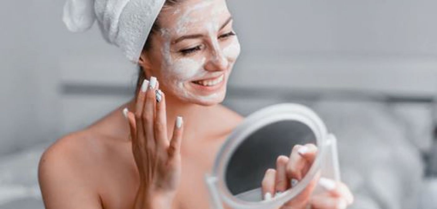 Leave the parlor and do facials with these 4 steps at home