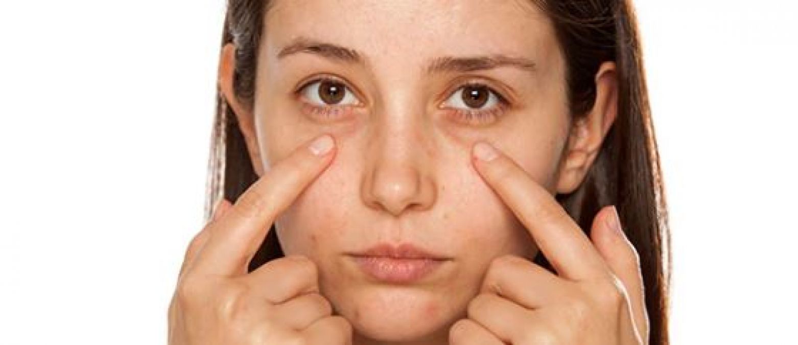 Apply this thing before sleeping at night to get rid off wrinkles and dark circles