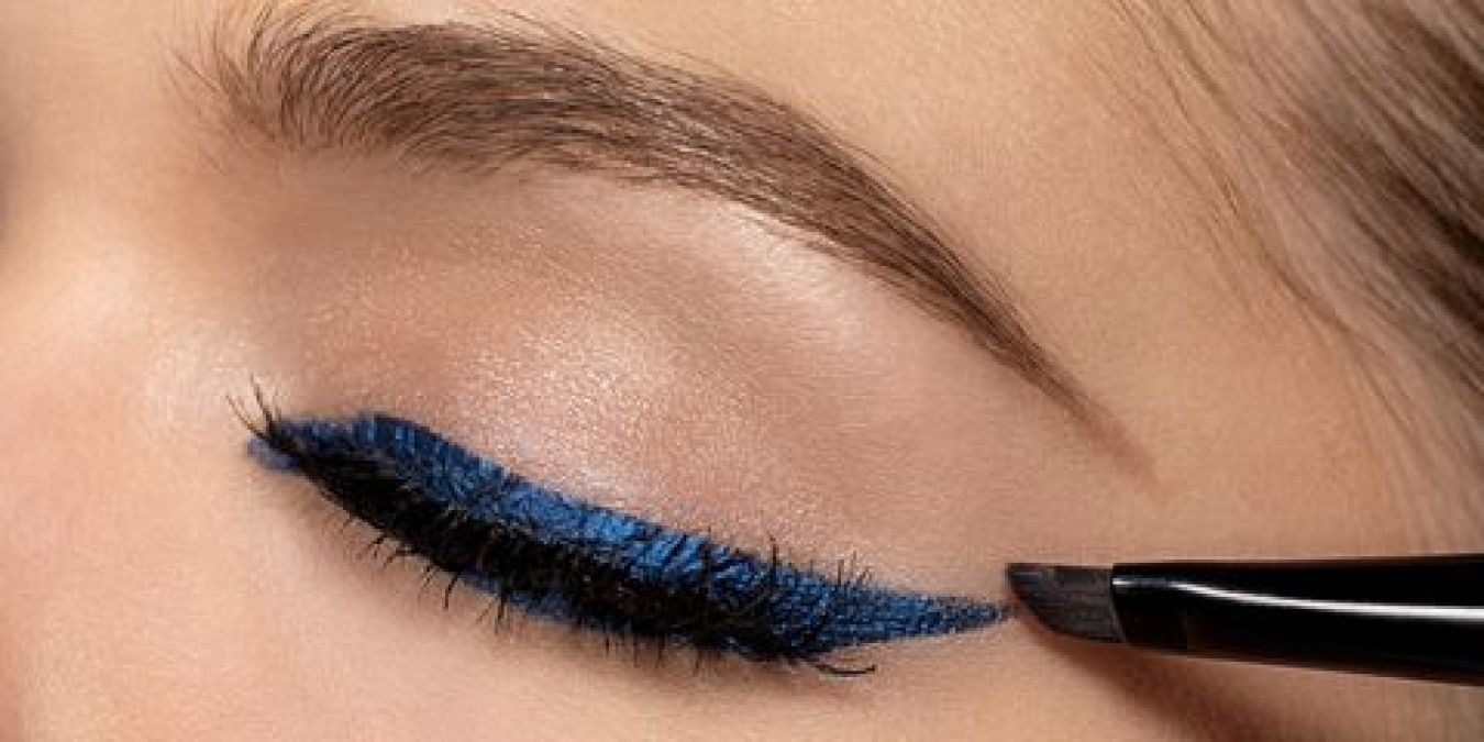 Blue Eye Shadows Will Give Attractive look At Wedding Time