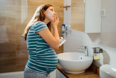 Do Not Use These Beauty Products During Pregnancy; They Pose a Risk to Your Baby