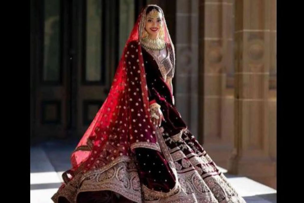 Choose lehenga according to your height and weight in marriage, take special care of these things