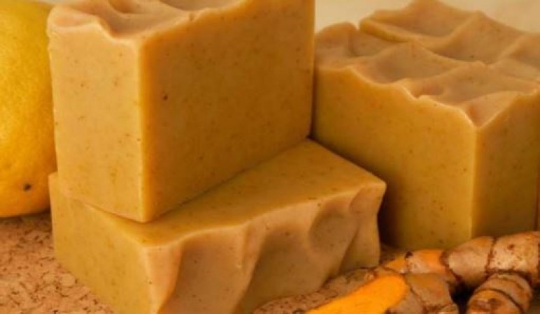 Make homemade turmeric soap to get natural glow