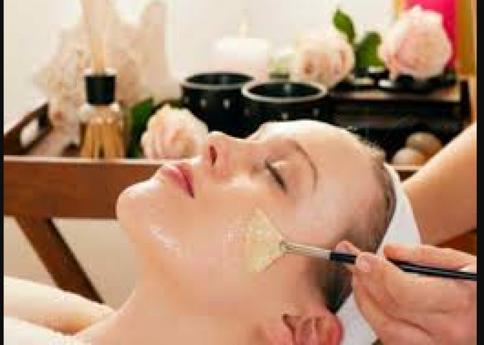 Know what should be included in facial and cleanup routine