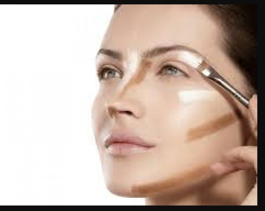 Do not commit this mistake while using foundation, otherwise, your look may deteriorate!