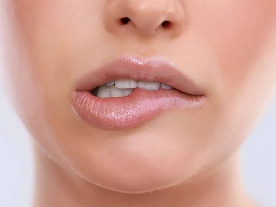 Tired of colorless and dark lips, follow this tips to get pink lips