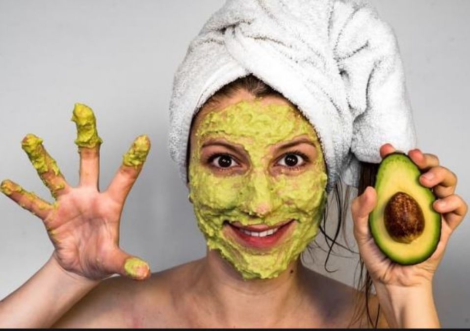 Know how to use an Avocado mask for all skin types!