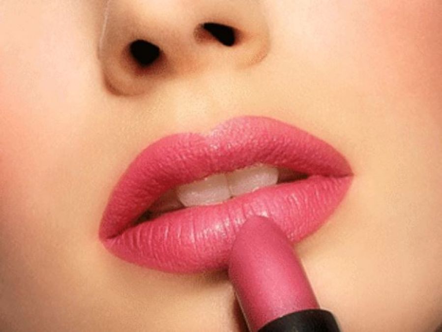 These beauty tips are effective for pink lips