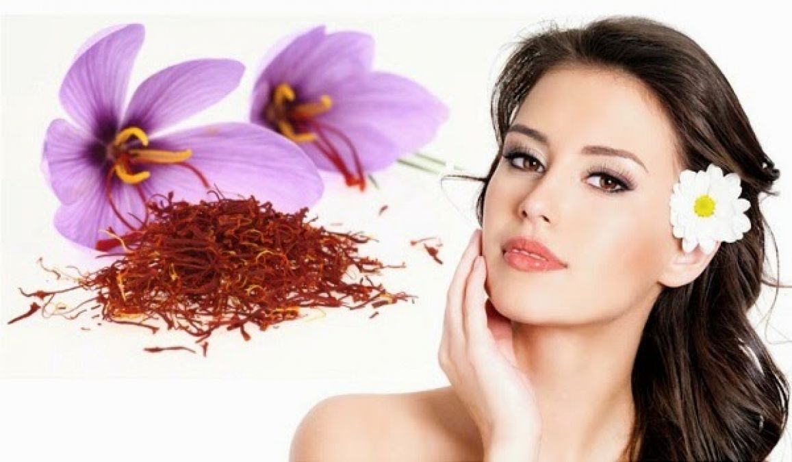 Saffron can be used to get rid of pimples, here's how