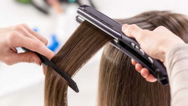 जानिए क्या होते है बालो में स्ट्रेटनिंग करवाने के नुकसान