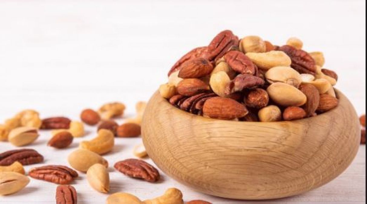 Eat soaked peanuts daily, from back pain to joint pain will end