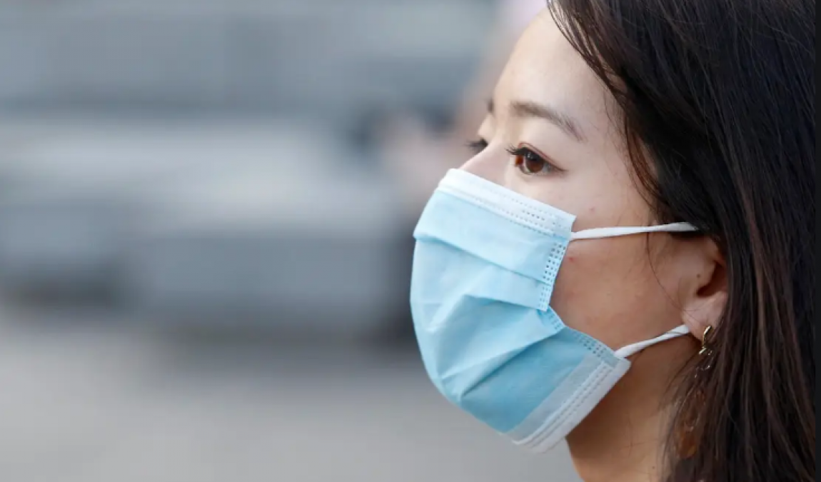 Wear mask to avoid outbreak of coronavirus