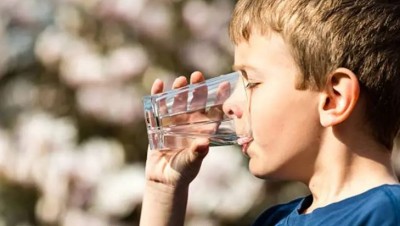 Follow These Tips to Protect Children from Dehydration in Summer