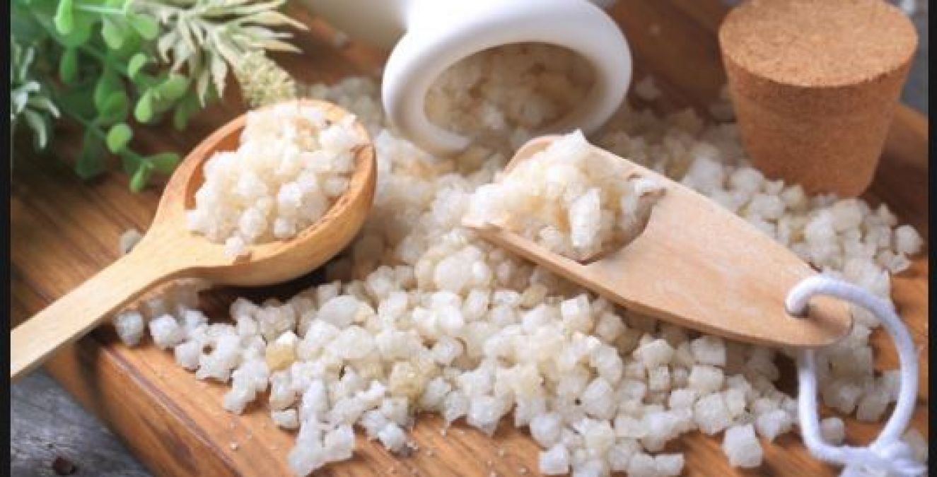 Take bath salt every day in summer, you will get relief from heat to stress