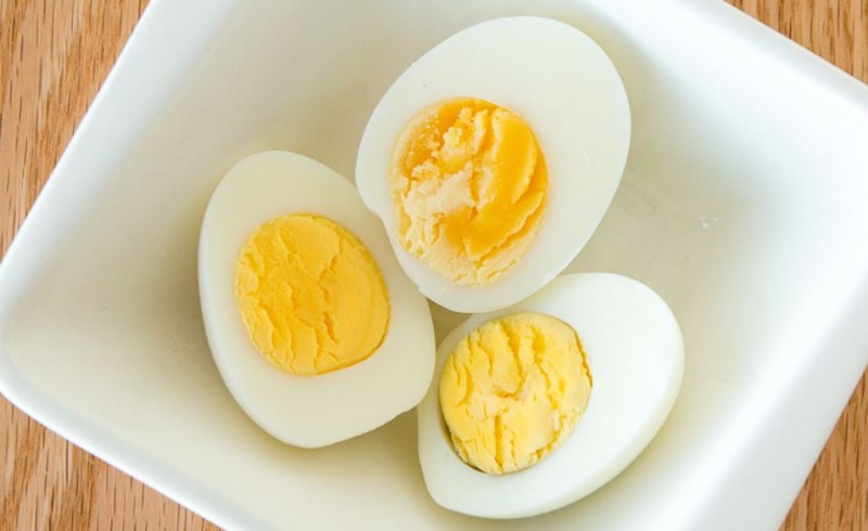 Does Consuming the Egg Yolk Lead to Increased Body Fat? Expert Opinion Revealed