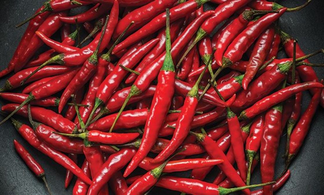 Add red chili peppers in your diet to lose weight