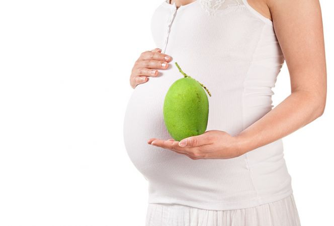 गर्भवती महिलाओ के लिए फायदेमंद होता है आम का सेवन