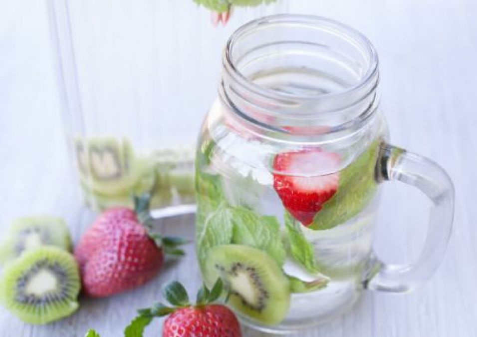 Health Benefits of Drinking Flavored Water