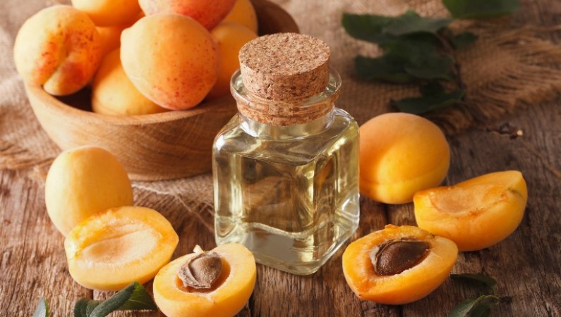 How to Reclaim Your Skin's Lost Glow with the Benefits of Apricot Oil