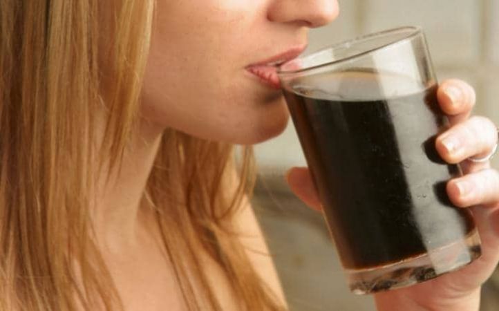 कोल्ड ड्रिंक के ज़्यादा सेवन से होता है किडनी के खराब होने का खतरा