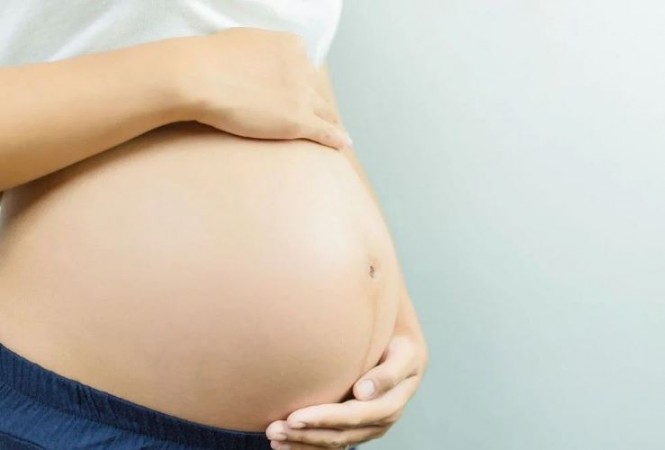 How to Keep Your Stomach Stretch Mark-Free During Pregnancy? Essential Tips