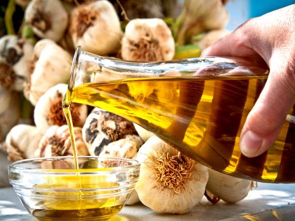Garlic oil is the most effective for joint pain, made at home in this way