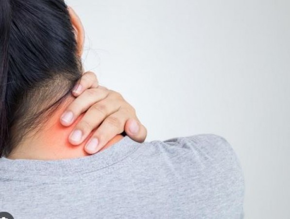 How to Reduce Neck Pain Caused by These Factors