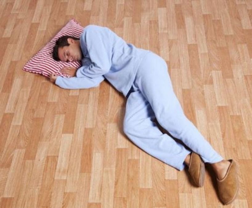 Sleeping on the ground relieves stress, learn other benefits