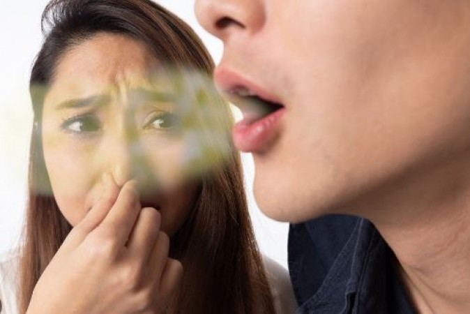 Follow These Remedies to Remove Bad Breath from Your Mouth