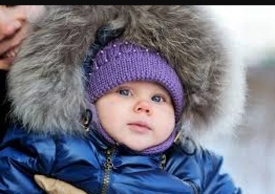In winter, take special care of your little baby's skin like this