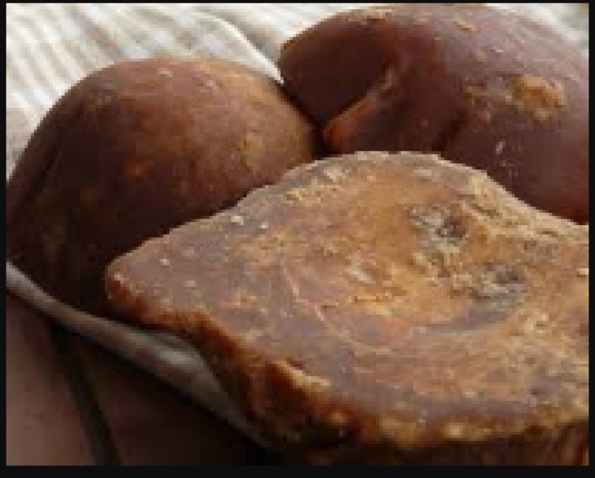 Health Tips: Know the benefits of consuming Jaggery during winter